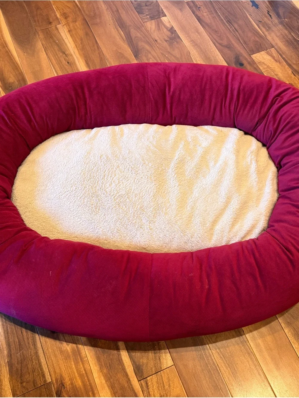 Set of 3 Pet Beds in Tan and Red